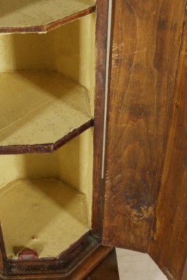 Comodino-colonna Impero - particolare interno