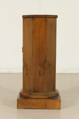 Comodino-colonna Impero - fianco sinistro