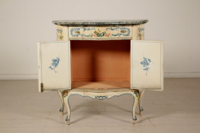 Credenza dipinta - interno
