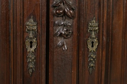 Buffet-Renaissance-detail dévers Secrétaire