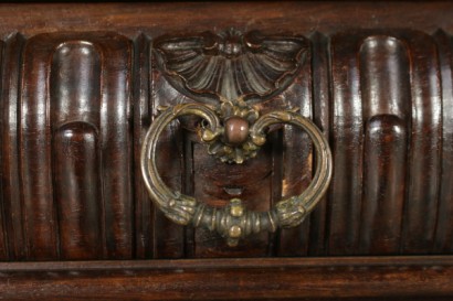 Buffet-Renaissance-detail dévers Secrétaire