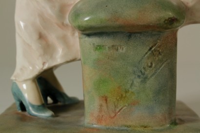 Guido Cacciapuoti, ceramica smaltata, colpo di vento, statua, statua in ceramica, #dimanoinmano, #GuidoCacciapuoti, #ceramicasmaltata, #colpodivento, #statua, #statuainceramica