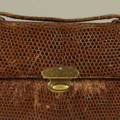 Binocolo da teatro - particolare astuccio