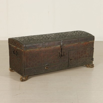 Tronc recouvert de cuir