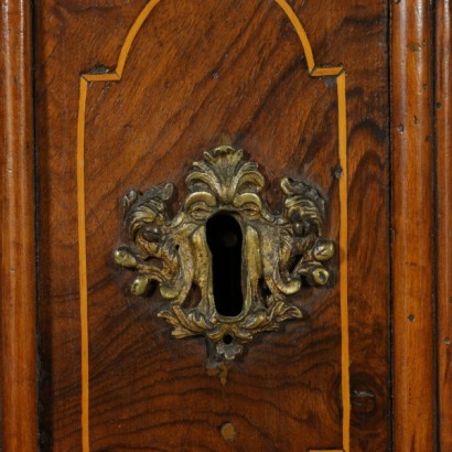 Nussbaum Kommode-detail