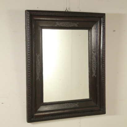 Cornice guilloche