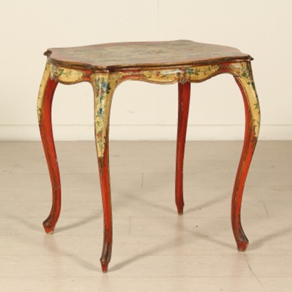 Tavolino decorato