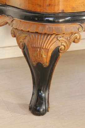 bottega del 900, arredi completi, sala stile chippendale, sala radica, credenza radica, vetrina radica, sedie radica, sala 900, credenza 900, vetrina 900, sedie 900, sala chippendale, credenza chippendale, vetrina chippendale, sedie chippendale, italia