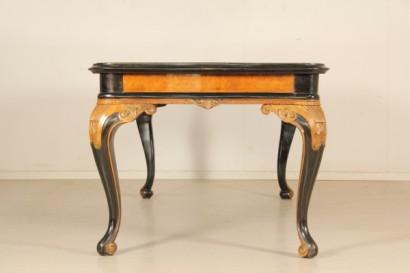 bottega del 900, arredi completi, sala stile chippendale, sala radica, credenza radica, vetrina radica, sedie radica, sala 900, credenza 900, vetrina 900, sedie 900, sala chippendale, credenza chippendale, vetrina chippendale, sedie chippendale, italia