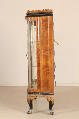 bottega del 900, arredi completi, sala stile chippendale, sala radica, credenza radica, vetrina radica, sedie radica, sala 900, credenza 900, vetrina 900, sedie 900, sala chippendale, credenza chippendale, vetrina chippendale, sedie chippendale, italia