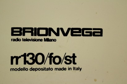 stereo cabinet, vintage stereo, mario bellini, swivel speakers, vintage hi-fi, vintage turntable, designer turntable, modern antique turntable, {* $ 0 $ *}, anticonline, brionvega, totem, Totem Mario Bellini, totem bellini, 70's , stereo from the 70s, turntable from the 70s