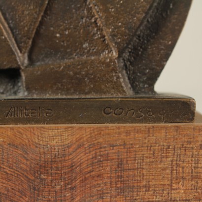 estatua, estatua de bronce, estatua con base de madera, base de madera, estatua de pietro consagra, pietro consagra, {* $ 0 $ *}, anticonline