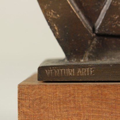 estatua, estatua de bronce, estatua con base de madera, base de madera, estatua de pietro consagra, pietro consagra, {* $ 0 $ *}, anticonline