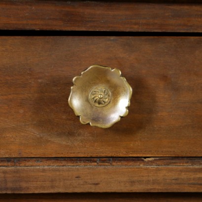 Commode restauration-détail