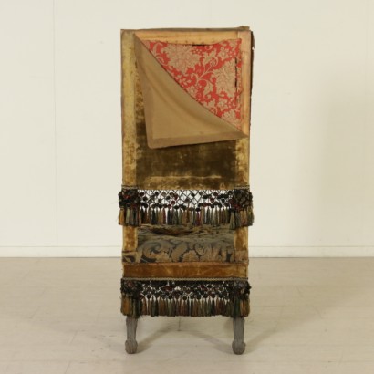 Respaldo de silla de estilo neo-renacentista