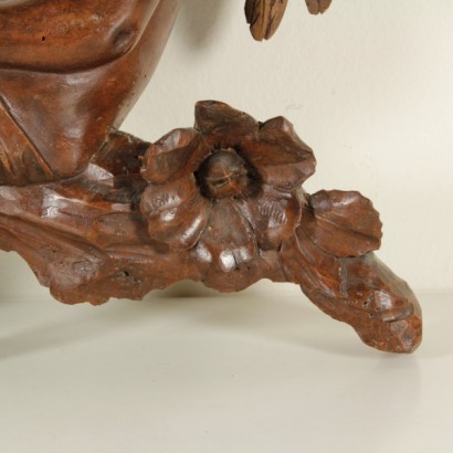 Detalle friso nogal