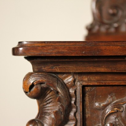 credenza, credenza con specchio, credenza 900, credenza con specchio 900, credenza antica, credenza antiquariato, credenza stile barocchetto, credenza in stile barocchetto, credenza in noce, specchio bisellato, di mano in mano, anticonline