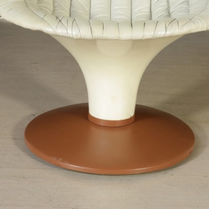 di mano in mano, poltrone anni 60, anni 60, poltrone vintage, poltrone di modernariato, poltrone modernariato, poltrone di design, design italiano, modernariato italiano, made in italy, poltrone in pelle