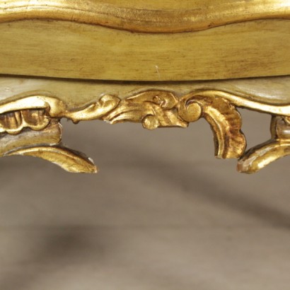 comodini, comodini antichi, coppia di comodini, comodini laccati, comodini in legno laccato, comodini 900, comodini inizi 900, comodini primi 900, comodini decorati, di mano in mano, anticonline, comodini in stile barocchetto, comodini barocchetti