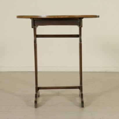tavolino, tavolino liberty, tavolino 900, tavolino stile liberty, tavolino primi 900, tavolino inizio 900, tavolino inizi 900, tavolino antico, tavolino antiquariato, di mano in mano
