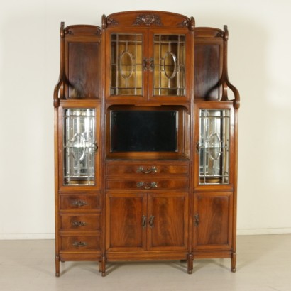 di mano in mano, credenza liberty, credenza 900, credenza in mogano, credenza primi 900, credenza inizio 900, credenza tre corpi, credenza con vetri artistici, vetri artistici, credenza antica, credenza antiquariato