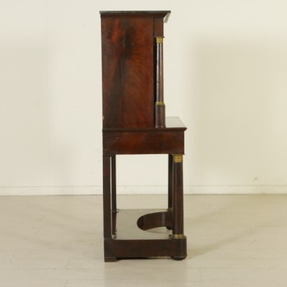 Pequeño imperio secretaire lado
