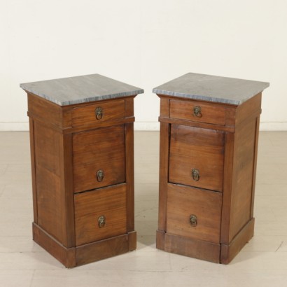 Paar nachttische Reich