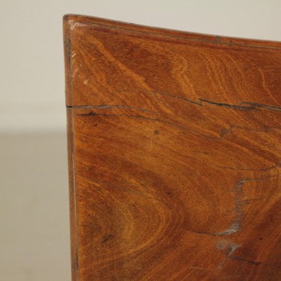 Tisch in buch - detail-plan