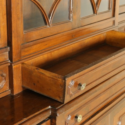 {* $ 0 $ *}, Bücherregal mit Ständer, antikes Bücherregal, antikes Bücherregal, antikes Bücherregal, 900 Bücherregal, antikes Bücherregal aus Holz, Bücherregal aus Walnuss, großes Bücherregal, Walnussständer, antikes Gestell, antikes Gestell, antikes Gestell