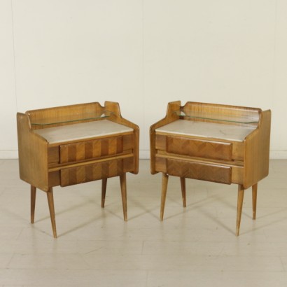 di mano in mano, comodini anni 50-60, comodini anni 50, comodini anni 60, anni 50, anni 60, comodini vintage, comodini di modernariato, coppia di comodini, comodini in mogano, comodini con vetro, arredo vintage, arredamento vintage, arredo di modernariato, arredamento di modernariato