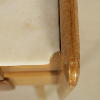 di mano in mano, comodini anni 50-60, comodini anni 50, comodini anni 60, anni 50, anni 60, comodini vintage, comodini di modernariato, coppia di comodini, comodini in mogano, comodini con vetro, arredo vintage, arredamento vintage, arredo di modernariato, arredamento di modernariato