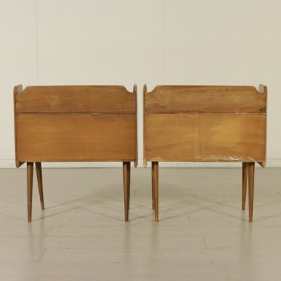 di mano in mano, comodini anni 50-60, comodini anni 50, comodini anni 60, anni 50, anni 60, comodini vintage, comodini di modernariato, coppia di comodini, comodini in mogano, comodini con vetro, arredo vintage, arredamento vintage, arredo di modernariato, arredamento di modernariato
