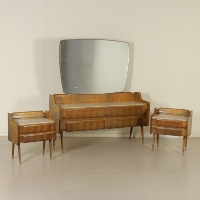 di mano in mano, comodini anni 50-60, comodini anni 50, comodini anni 60, anni 50, anni 60, comodini vintage, comodini di modernariato, coppia di comodini, comodini in mogano, comodini con vetro, arredo vintage, arredamento vintage, arredo di modernariato, arredamento di modernariato