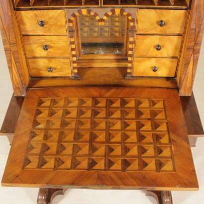 Secretaire-Scrivimpiedi - particolare