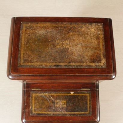 di mano in mano, scala da libreria, scaletta in mogano, scala in mogano, scala 900, scala primi 900, scala inizio 900, scala antica, scala antiquariato, scala di antiquariato, scala inglese, scala inghilterra