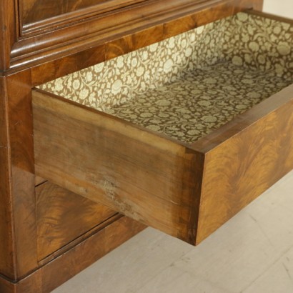 The closet one-leaf - detail