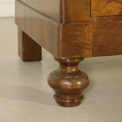 The closet one-leaf - detail