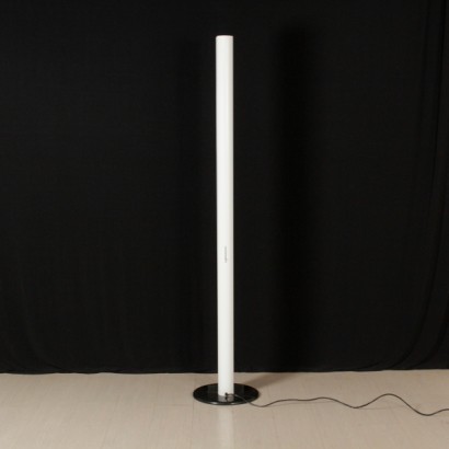 {* $ 0 $ *}, lampadaire, lampe en aluminium laqué, lampe artemide, lampe megaron, lampe antique moderne, lampe italienne, Gianfranco Frattini, lampe design, lampe années 70, lampe années 80