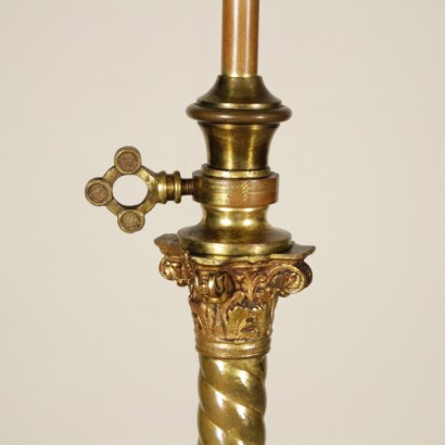 di mano in mano, lampada in bronzo, lampada con trafori, lampada con ripiano, lampada paralume in stoffa, lampada antica, lampada vintage, lampada antiquariato, lampada italiana, lampada 900, lampada marmo