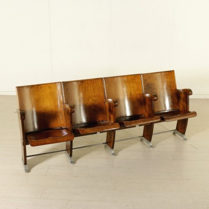 di mano in mano, poltrone da cinema, fila di poltrone, fila di sedie, cinema anni 60, poltrone da cinematografo, fila di sedie vintage, fila di sedie di modernariato, sedie cinema, poltrone cinema, fila di poltrone vintage, fila di poltrone modernariato, seduta ribaltabile, sedie con seduta ribaltabile, sedia ribaltabile