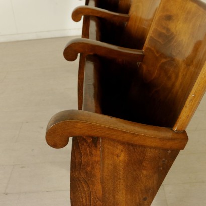 di mano in mano, poltrone da cinema, fila di poltrone, fila di sedie, cinema anni 60, poltrone da cinematografo, fila di sedie vintage, fila di sedie di modernariato, sedie cinema, poltrone cinema, fila di poltrone vintage, fila di poltrone modernariato, seduta ribaltabile, sedie con seduta ribaltabile, sedia ribaltabile