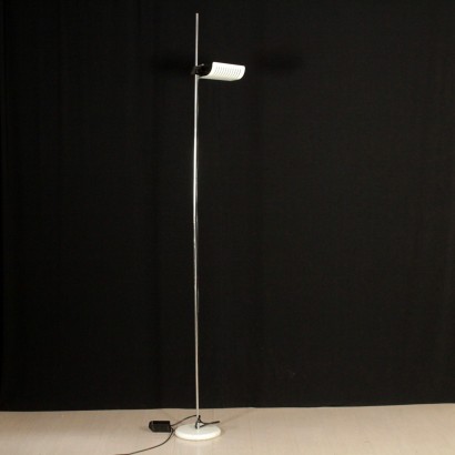 {* $ 0 $ *}, Stehlampe, Schiebediffusorlampe, Aluminiumlampe, lackierte Metalllampe, verchromte Metalllampe, Halogenlampe, moderne antike Lampe, italienische Lampe, 70er Jahre Lampe, Oluce Lampe, 80er Jahre Lampe, Joe Colombo