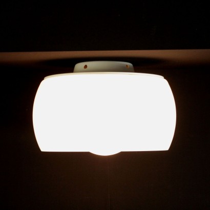 {* $ 0 $ *}, lámpara de techo, lámpara de metal lacado, lámpara de vidrio opal, lámpara antigua moderna, lámpara italiana, lámpara artemide, lámpara omega, lámpara de diseño, vico magistretti, lámpara de los 60, lámpara de los 70