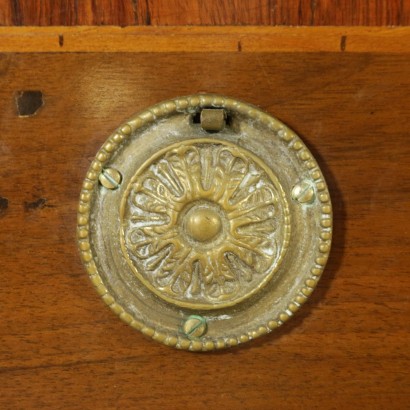 Kommode Klassizismus mit intarsien - detail