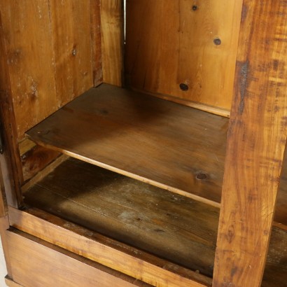 Kleiderschrank mit drei türen - insbesondere