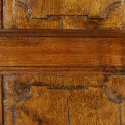 Kleiderschrank mit drei türen - insbesondere