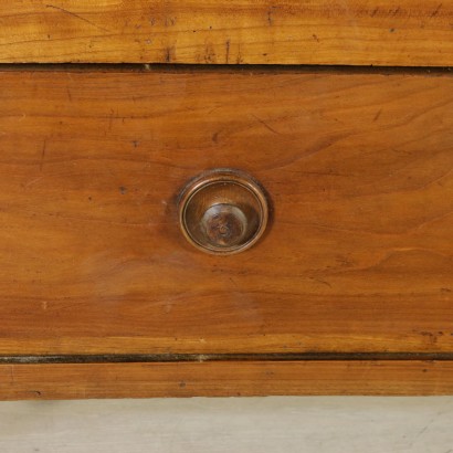 Kleiderschrank mit drei türen - insbesondere