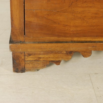 Kleiderschrank mit drei türen - insbesondere