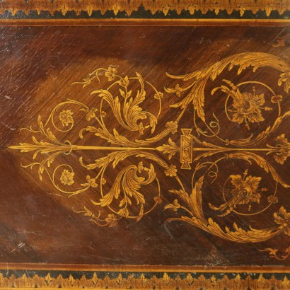 di mano in mano, letto in stile neoclassico, letto neoclassico, letto matrimoniale, letto antico, letto antiquariato, letto 900, lecco intarsiato, letto di antiquariato, letto matrimoniale antico, letto matrimoniale di antiquariato