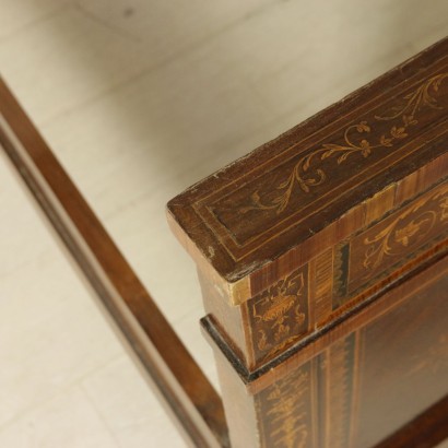 di mano in mano, letto in stile neoclassico, letto neoclassico, letto matrimoniale, letto antico, letto antiquariato, letto 900, lecco intarsiato, letto di antiquariato, letto matrimoniale antico, letto matrimoniale di antiquariato